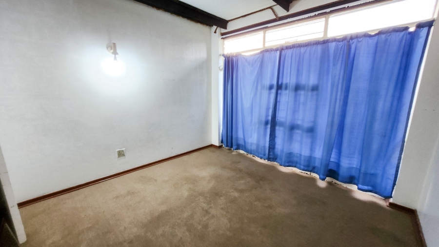 3 Bedroom Property for Sale in Flamwood North West